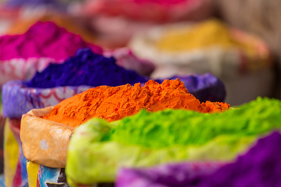 HOLI, HET FESTIVAL VAN KLEUREN