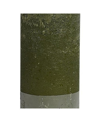 Groene cilindrische rustieke kaars
