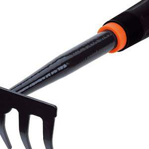 Stocker Rake Dentes