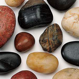 Pedras naturais lisas pretas