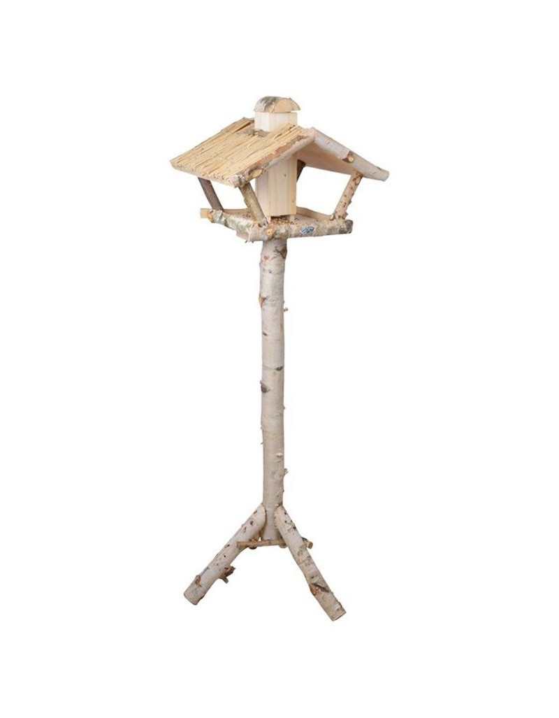 Mesa de pássaros de bétula com silo no poste