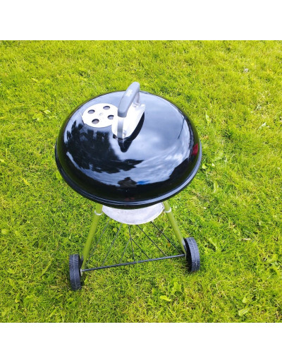 BARBECUE A CARBONE WEBER...